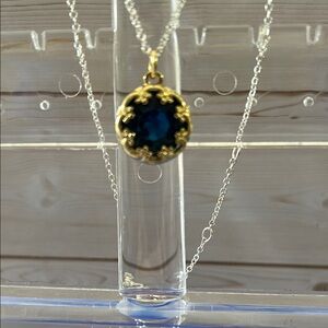 Elegant Gold and Blue Pendant Necklace
